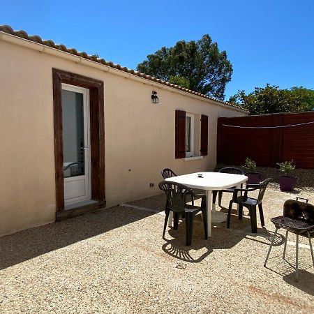 Maison *** Avec Cour 3Km Plage Et La Rochelle Saint-Vivien  Eksteriør bilde