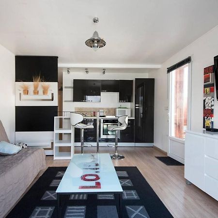 Maison *** Avec Cour 3Km Plage Et La Rochelle Saint-Vivien  Eksteriør bilde