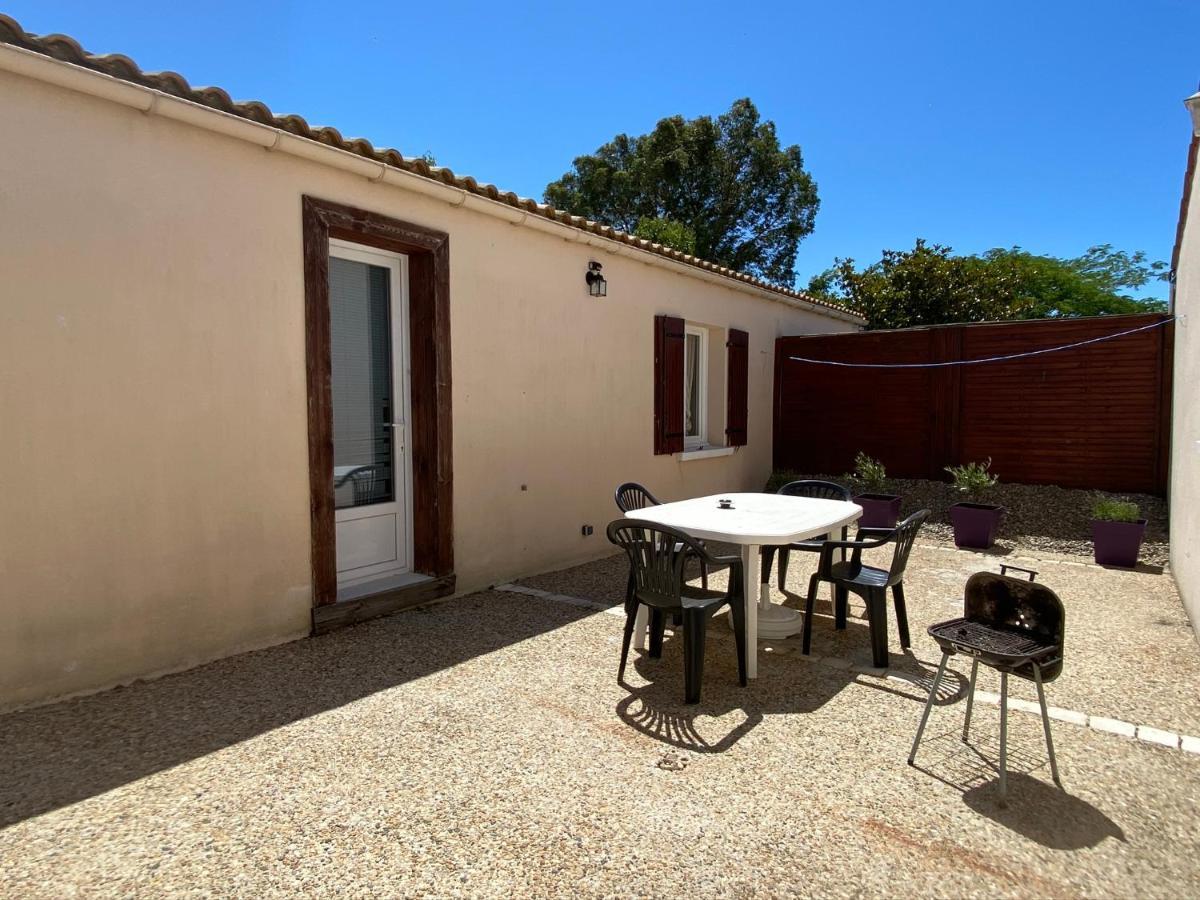 Maison *** Avec Cour 3Km Plage Et La Rochelle Saint-Vivien  Eksteriør bilde