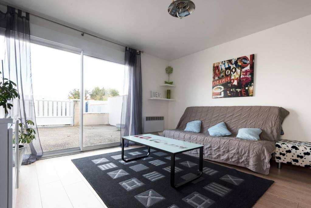 Maison *** Avec Cour 3Km Plage Et La Rochelle Saint-Vivien  Eksteriør bilde